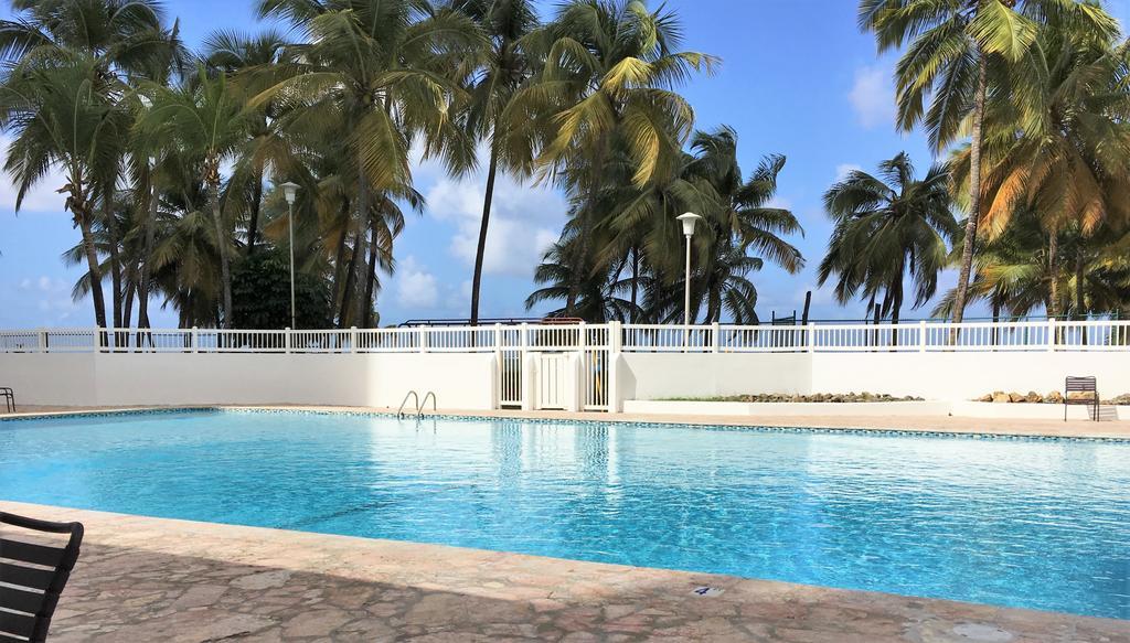 Cozy Beachfront Studio サンジョアン エクステリア 写真